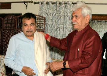Union Minister Nitin Gadkari Arrives In Srinagar; LG Manoj Sinha Extends Warm Welcome