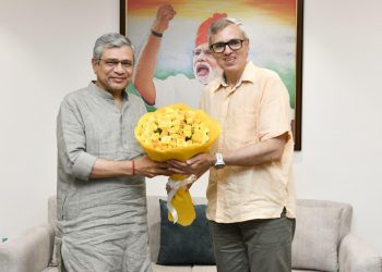 CM Omar Abdullah Pushes for Better Rail Services in J&K, Seeks Vande Bharat Stop at Anantnag