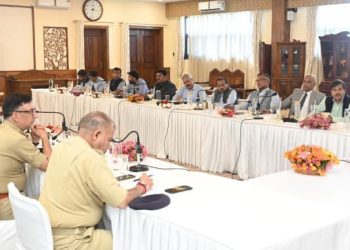LG Sinha Reviews Amarnath Yatra Arrangements, Sets Deadlines for Completion of Preparations