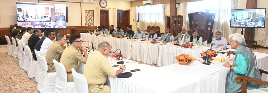 LG Sinha Reviews Amarnath Yatra Arrangements, Sets Deadlines for Completion of Preparations