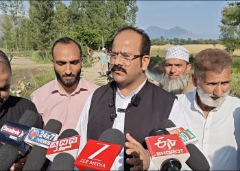 JKNDP Assures Full Legal Support to Farmers, Pledges to Fight for Land Rights in Pulwama