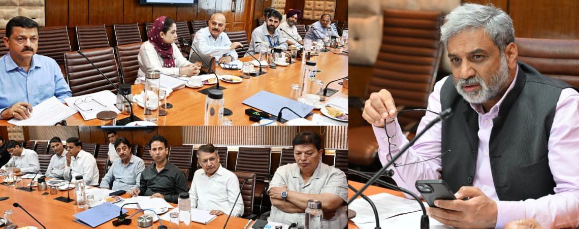 Shaleen Kabra Chairs UT-Level Meeting on Groundwater Assessment, Releases Key Water Resource Reports