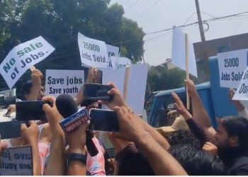 Don’t Sell Our Jobs”: PDP Youth Wing held Protest in Anantnag Against Job Outsourcing