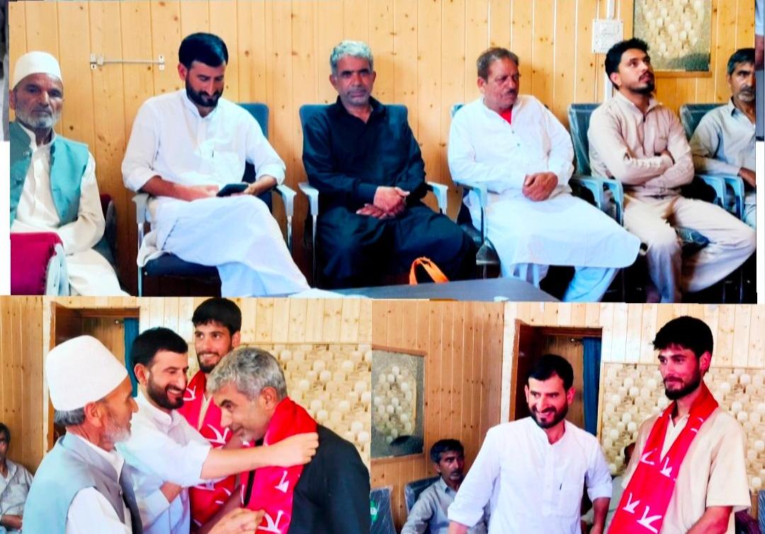 Senior PDP workers rejoin National Conference in Anantnag; NC Accuses PDP of Misleading People
