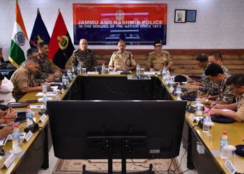 DGP Nalin Prabhat Chairs High-Level Security Review Meeting, Assesses Kashmir Security Grid