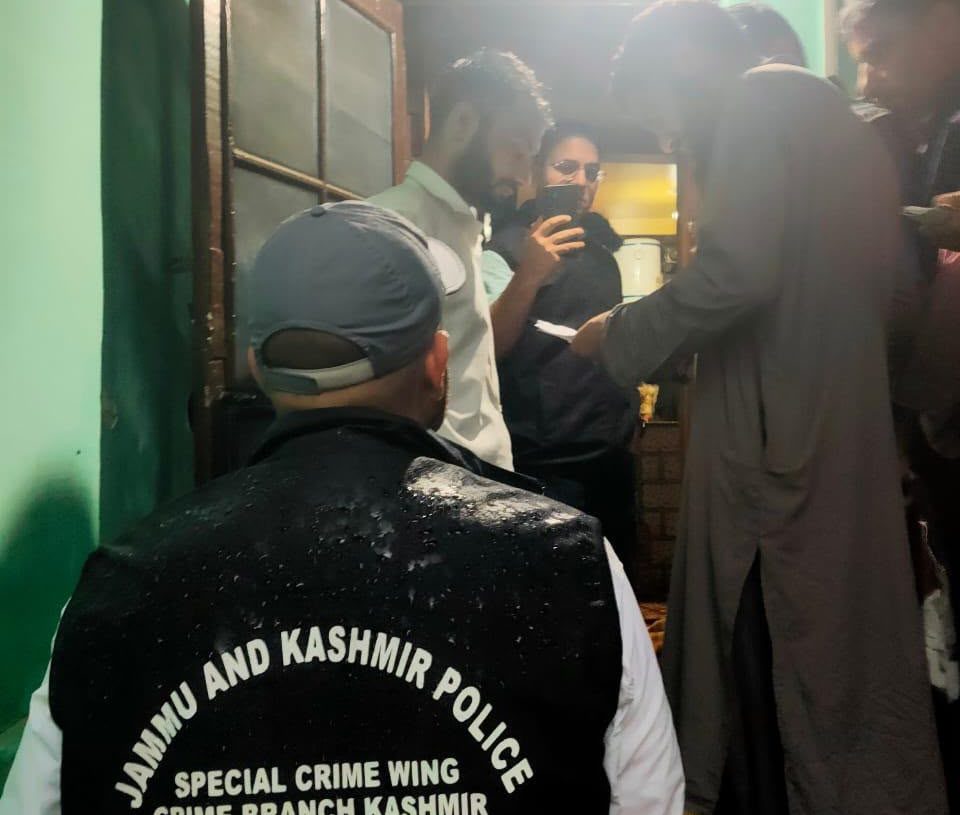 Special Crime Wing Kashmir Busts Alleged Extortion Racket; Multi-Location Searches Conducted Across Srinagar, Ganderbal