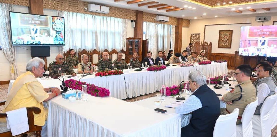 LG MANOJ SINHA REVIEWS SECURITY, AMARNATH YATRA PREPAREDNESS IN SRINAGAR; ORDERS MAXIMUM SAFETY FOR PILGRIMS