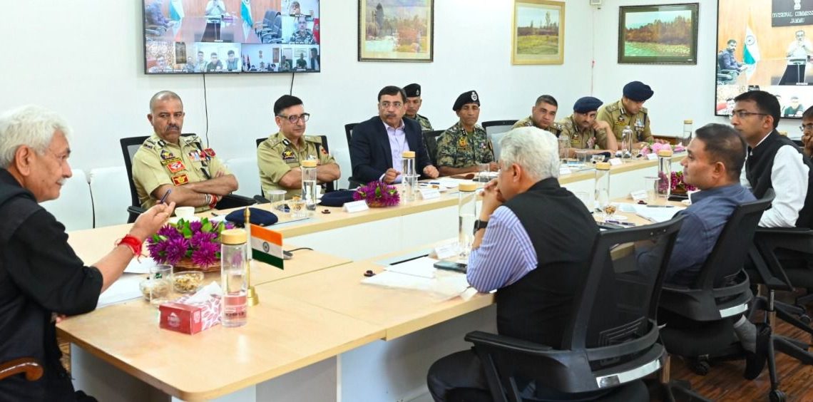 LG Manoj Sinha Reviews Shri Amarnath Ji Yatra Management, Urges Pilgrims to Travel Only with Valid Registration
